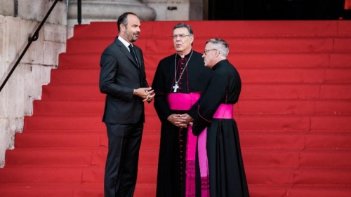 edouard_philippe_eglise_2.jpg