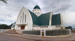 cathédrale Bukavu.jpg