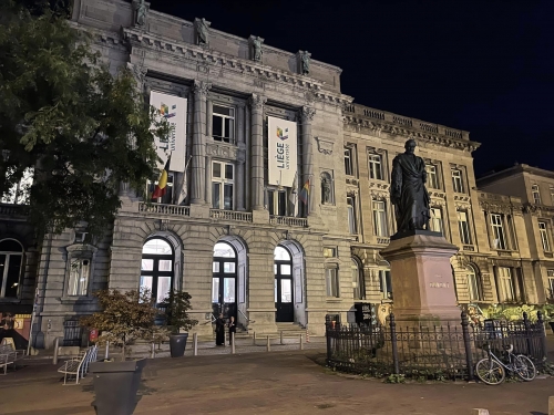 Bollloré 221006-façade-université.jpg