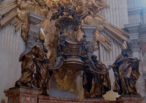 reliquaire-de-la-chaire-de-st-pierre-bernini-copie.jpg