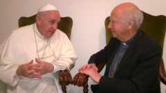 Le-pape-Francois-et-Mgr-Jacques-Gaillot-une-rencontre-entre-freres_article_popin (1).jpg