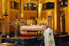 Adoration-Basilique-Sacre-Coeur-de-Koekelberg-Bruxelles-1.jpg