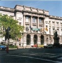 photos_services_admissions_place_du_xx_aout.jpg